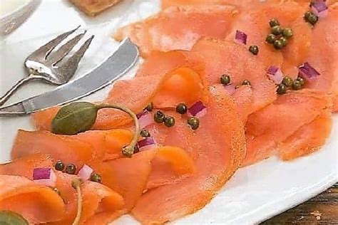 Smoked Salmon Platter- That Skinny Chick Can Bake