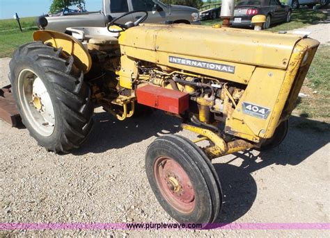 International 404 Tractor In Osage City Ks Item L6832 Sold Purple Wave