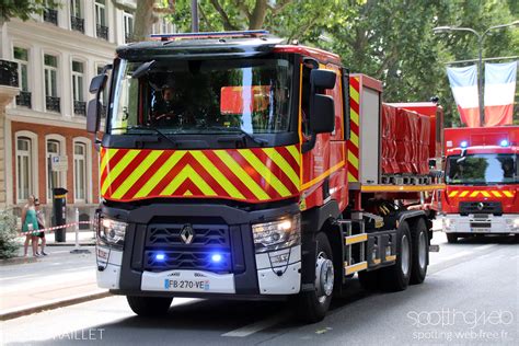 Sdis Renault Trucks C Infos Camion Porte Cellule C Flickr