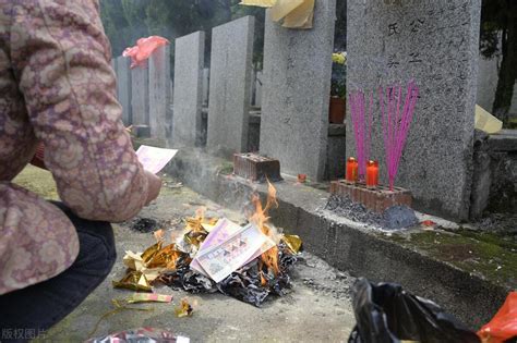 「上墳不帶三人，子孫代代富」，啥意思？上墳有啥講究？ 頭條匯