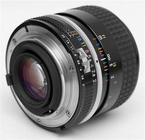 The Nikon Nikkor 35 Mm F 2 Ai Lens Specs Mtf Charts User Reviews