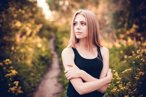 Blonde Straight Hair Depth Of Field Women Arms Crossed Portrait