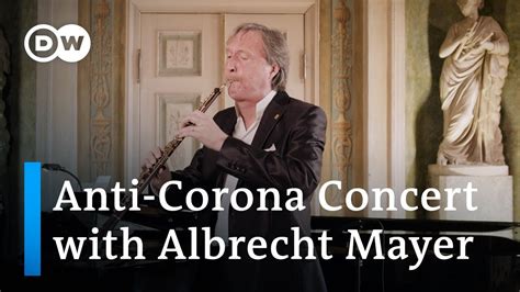 Albrecht Mayer Plays Bach Air And Other Pieces Exclusively On The Oboe