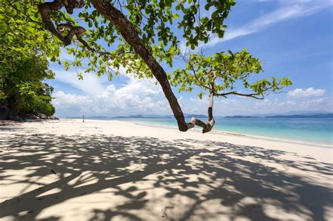 Premium Photo White Sand Beach In Sunshine Day At Kham Tok Island