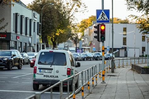 Vsd Tikėtina Kad Pranešimai Apie Užminuotas Mokyklas Tikslinga Ir