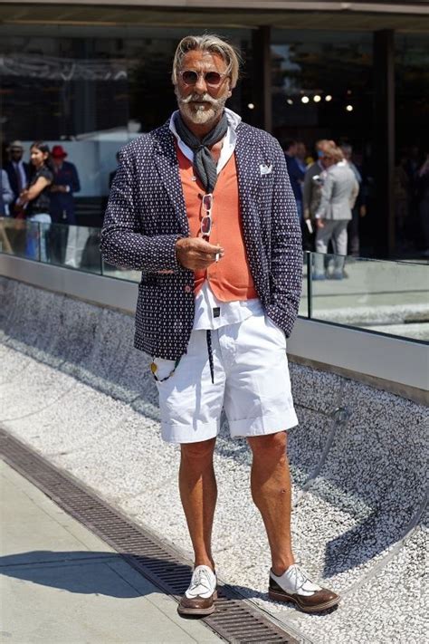 Pin by Pinner on Men‘s Style | Older mens fashion, Stylish men over 50 ...