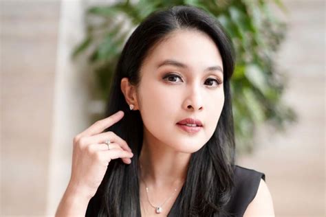 Deretan Artis Yang Dijuluki Hot Mama Dzargon