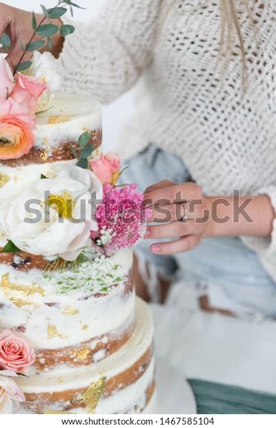 Close Woman Decorating Naked Wedding Cake Stock Photo Shutterstock