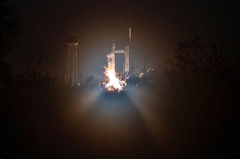 La Jornada Despega misión de SpaceX rumbo a la Estación Espacial