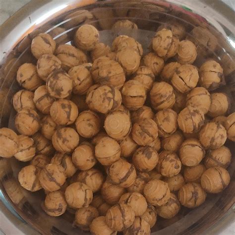 Round Chocolate Coated Wafer Balls At Rs 280kg In Hyderabad Id