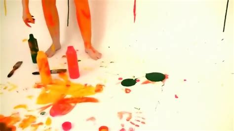 Spunky Bee Smoking Hot Teen Body Painting