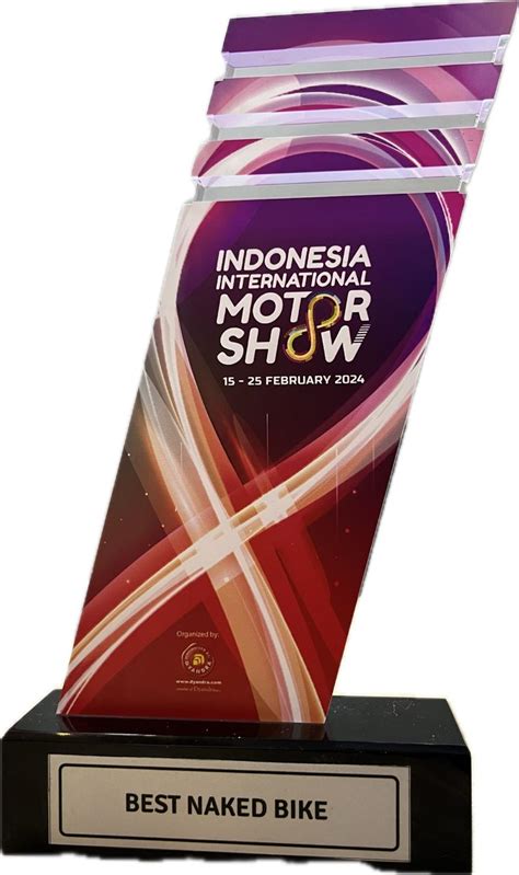 BMW Motorrad Indonesia Raih Penghargaan Best Booth Dan Best Naked Bike