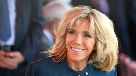 Brigitte Macron 02 Femmes Condamnées Pour Avoir Traité La Première