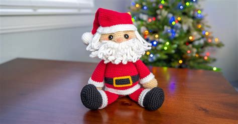 Free Santa Amigurumi Crochet Pattern