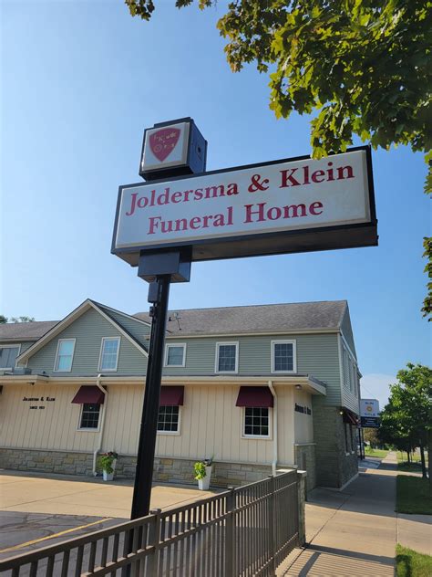 Professional Services at Langeland Family Funeral Homes Climax Chapel 21