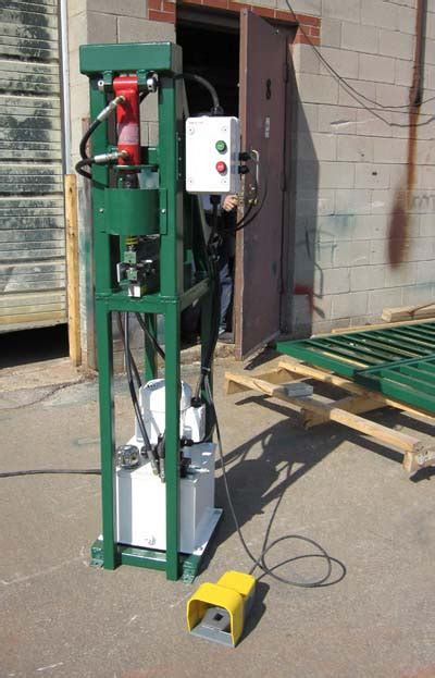 Hydraulic Punch Press - Wakefield Equipment