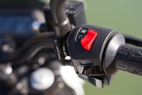 Bajaj Dominar 400 (Баджадж Доминар) - ціни, відгуки, характеристики ...