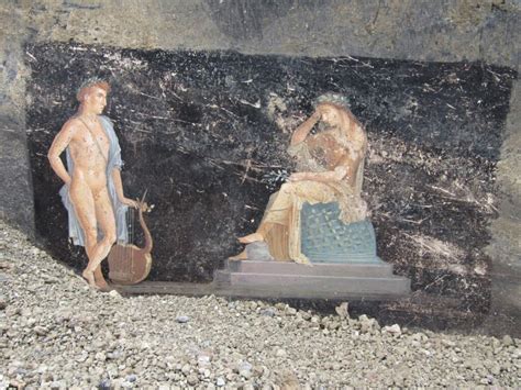 Unlocking the Past of Pompeii : Frescoes of the Trojan War Discovered ...