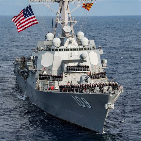 DVIDS - Images - USS Jason Dunham (DDG 109) Command Photo [Image 5 of 10]