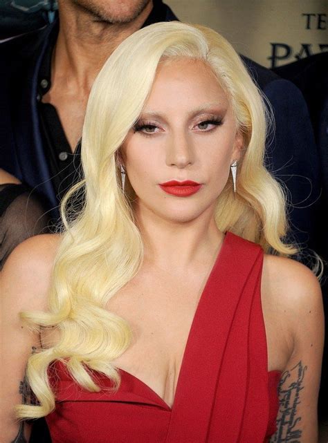 Fotos Lady Gaga Lady Gaga Pictures Blonde Eyebrows Blonde Wig