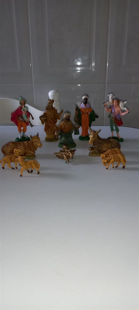 Figuras de presépio Cacém E São Marcos OLX Portugal