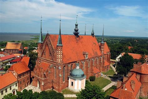 Frombork Atrakcje Turystyczne Zabytki Fromborka Przewodnik Po