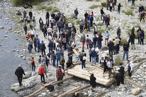 Fotos de la fiesta de las navatas en el río Cinca Imágenes