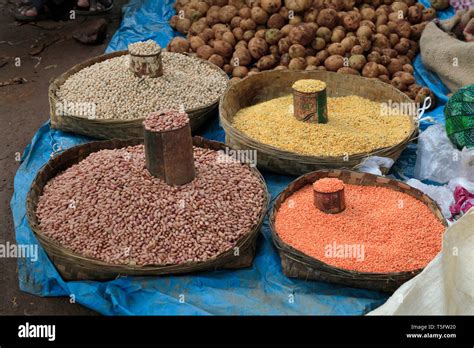 Tribal Weekly Market Kundilli Odisha India Asia Stock Photo Alamy