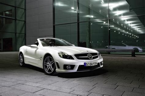 The Mercedes Benz Sl Is Europe S Most Popular Roadster Benzinsider