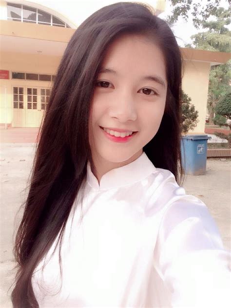 Model Nguy N H Ng Ly Hot