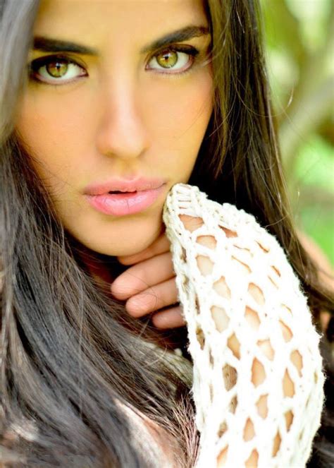 Violeta Female Model Shine Management Shine Model Management