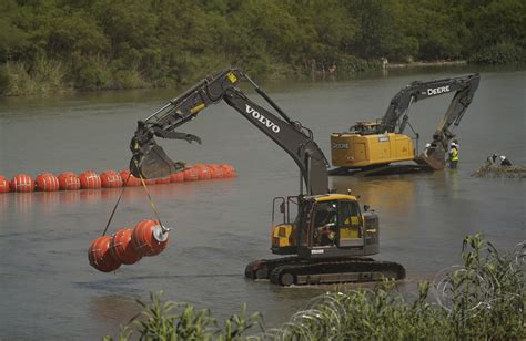 Doj Threatens To Sue Texas If Rio Grande Floating Barrier Isn T Removed