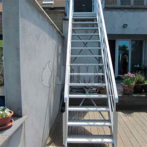 Gerade Treppe Jomy Sa F R Den Au Enbereich Aluminium Vergittert