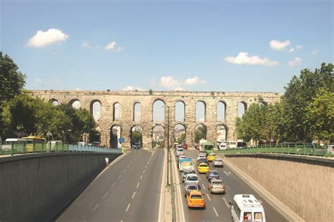 Constantinople, Aqueduct of Valens - Livius