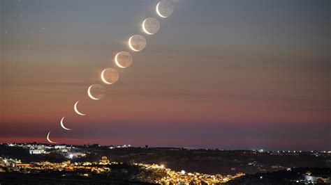 Moon rising sequence - Spektrum der Wissenschaft
