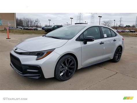 Classic Silver Metallic 2020 Toyota Corolla Se Exterior Photo 136915618