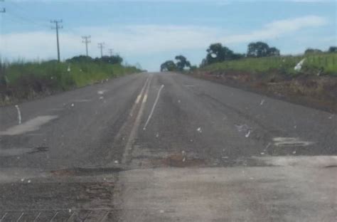 Moradores E Usu Rios Da Mt Voltaram A Reclamar Dos Buracos