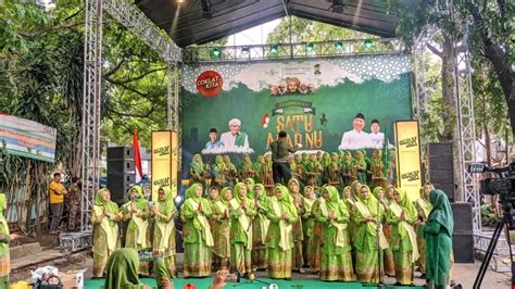 Saat Muslimat Meriahkan Puncak Resepsi Harlah 1 Abad NU Di Kota Bandung