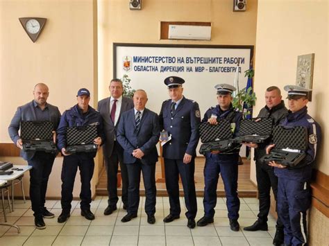Онлайн вестник Струма - Общество - Връчиха награда „Почетен знак на МВР ...