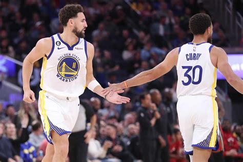 Klay Thompson And Stephen Curry Shooting