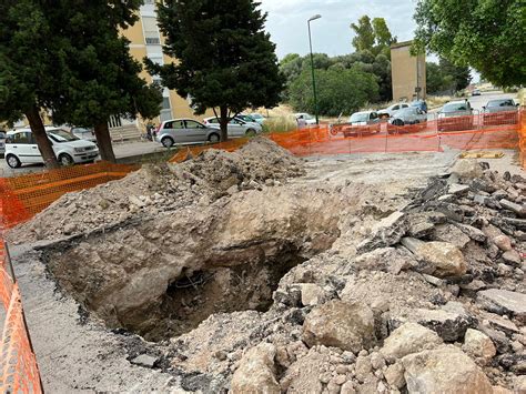 Agrigento Proseguono Indagini Conoscitive Nella Voragine Di Viale