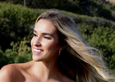 Heads Turn As Volleyball Star Kayla Simmons Show Off Massive Cleavage In Bikini Blacksportsonline