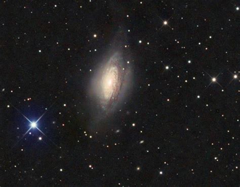 NGC 3521