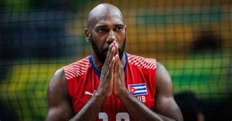 Robertlandy Sim N Says Goodbye To The Cuban Volleyball Team Keep