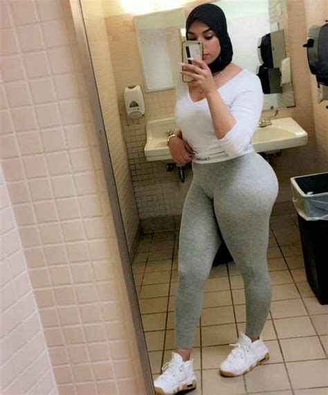 What S The Name Of This Hijab Hot Girl Reply NameThatPorn