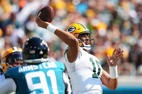 Jordan Love Injury Update Packers Qb Leaves Week With Groin Injury