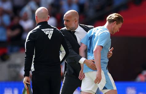 Hoja De Acuerdo De Transferencia Del Manchester City Se Busca A