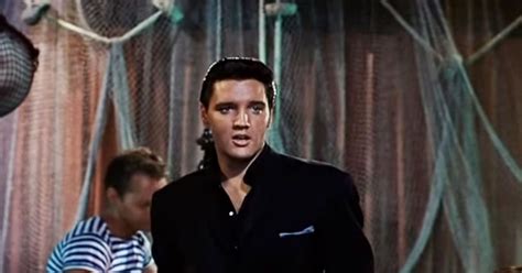 Increíble Actuación De Elvis Presley En 1962 Con La Canción Return To