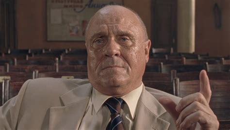 Заколдованный участок - 2006: актеры, рейтинг и отзывы на канале Дом кино