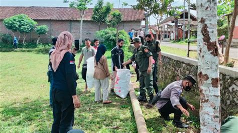 Gropyok Sampah Di Kulon Progo Dikreasi Unik Untuk Diarak Di Grebek